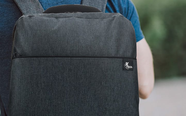 MOCHILA PARA NOTEBOOK XTECH XTB-221 15.6 LIBERPOOL COLOR DARK GRAY - Imagen 4